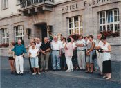 Auf dem Marktplatz vor dem Hotel Elephant in Weimar